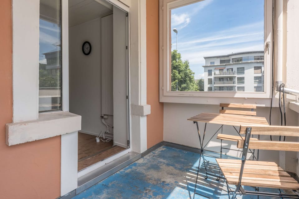 private studio with outdoor seating