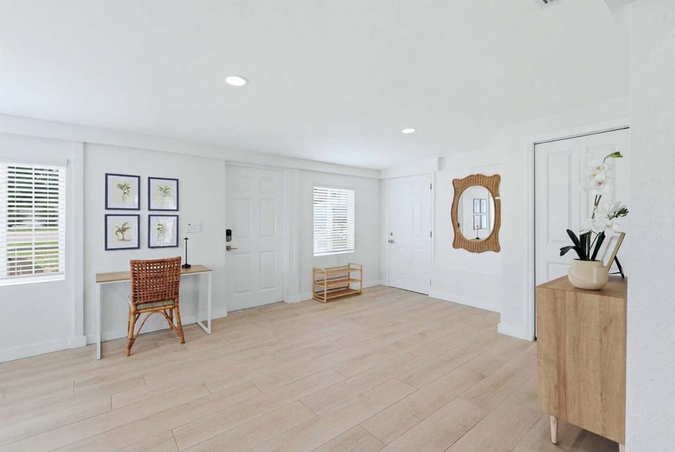 Front living room with reading nook, and desk & chair