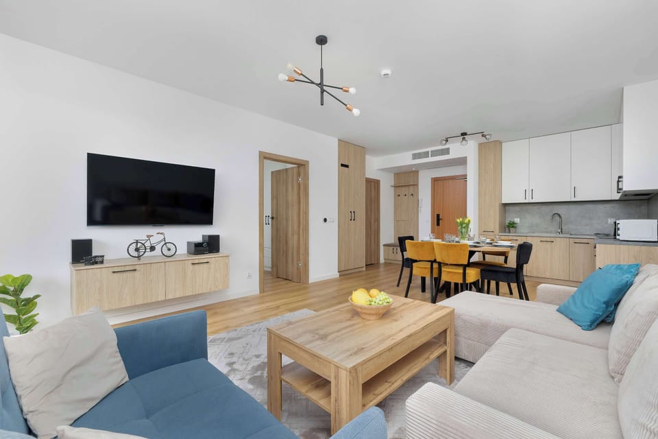 Spacious living room with modern décor and relaxing atmosphere