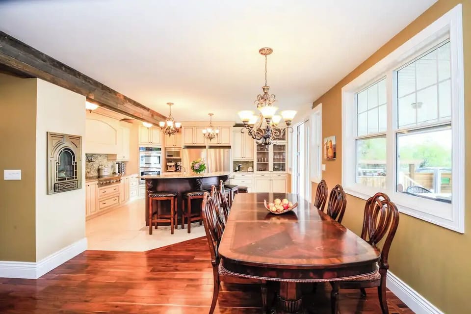 Kitchen and Dinner