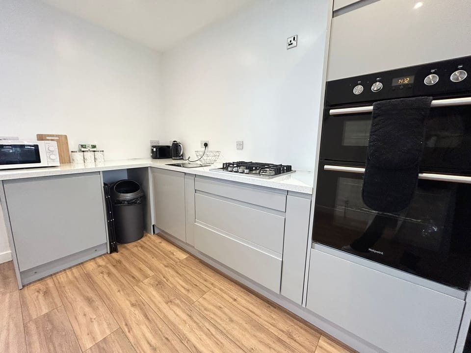 Open Plan Kitchen / Living Room