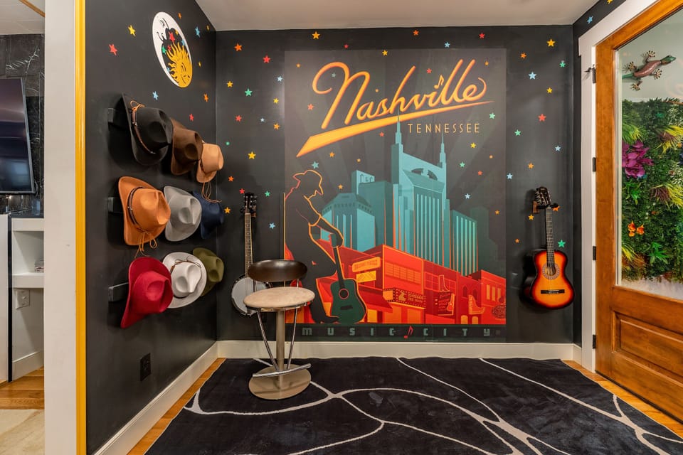 Nashville mural wall made for group photos and unforgettable memories.