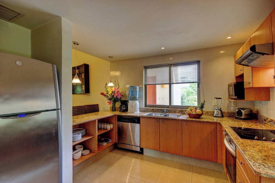 Fully equipped kitchen