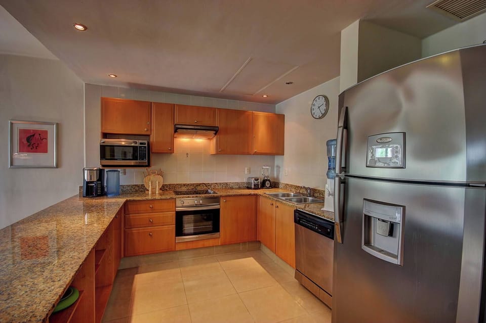 Large fully equipped kitchen