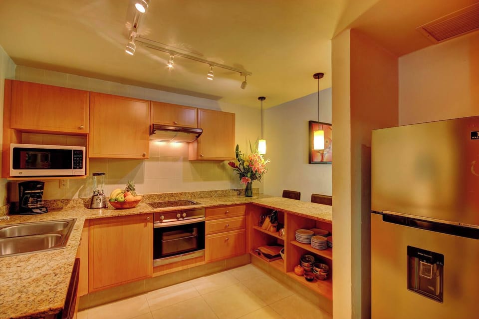 Large fully equipped kitchen