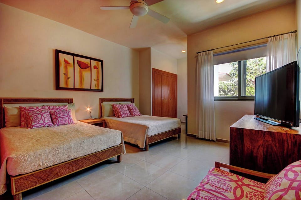 Second bedroom is spacious with air conditioning and TV/Cable