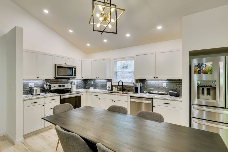 Dining Table | Kitchen