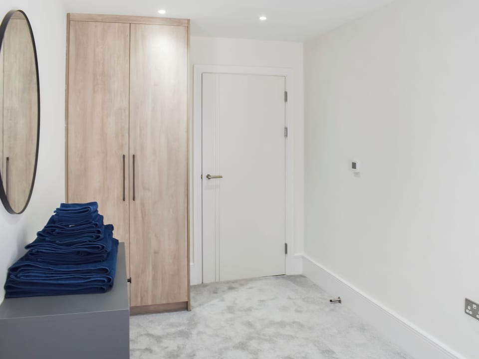 Double bedroom | Apartment 3 - Shencot Apartments, Brentwood