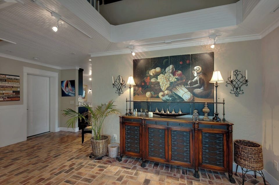 Gracious Entry