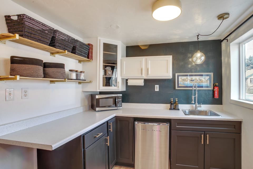 Unit 2 | Kitchenette