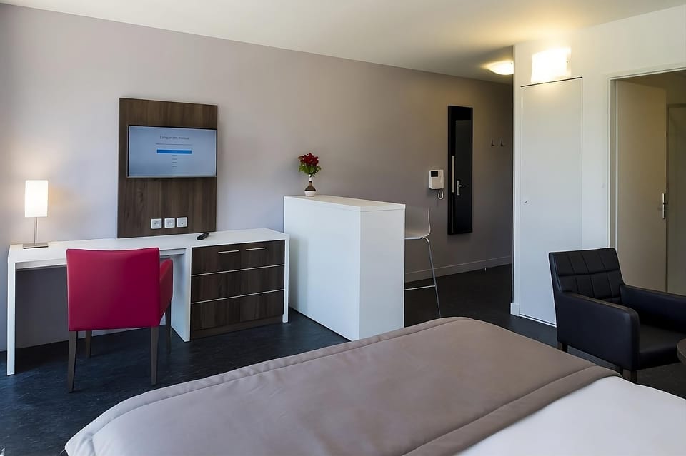 Bedroom. Interior and views may vary based on location and availability.