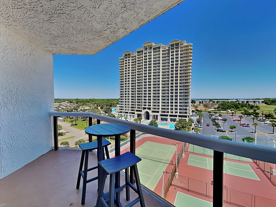 Balcony - Furnished - Gulf View