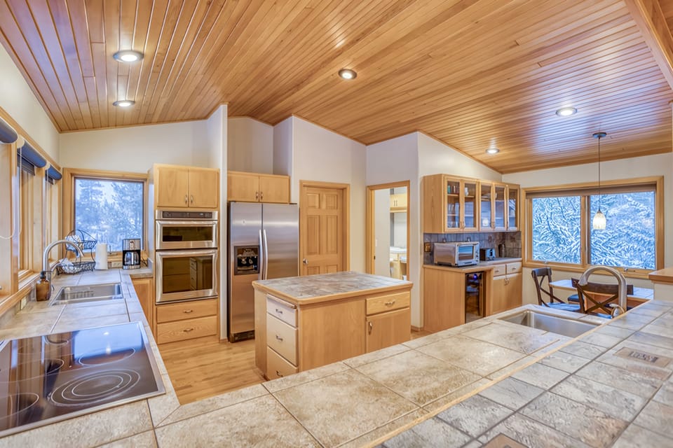 Kitchen area