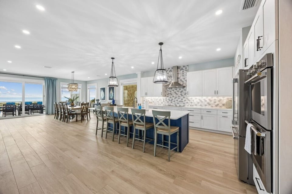 Spacious kitchen/dining area with ocean views