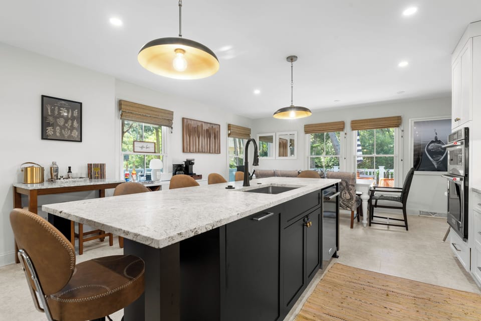 Lots of counter space for meal prep and eat in space.