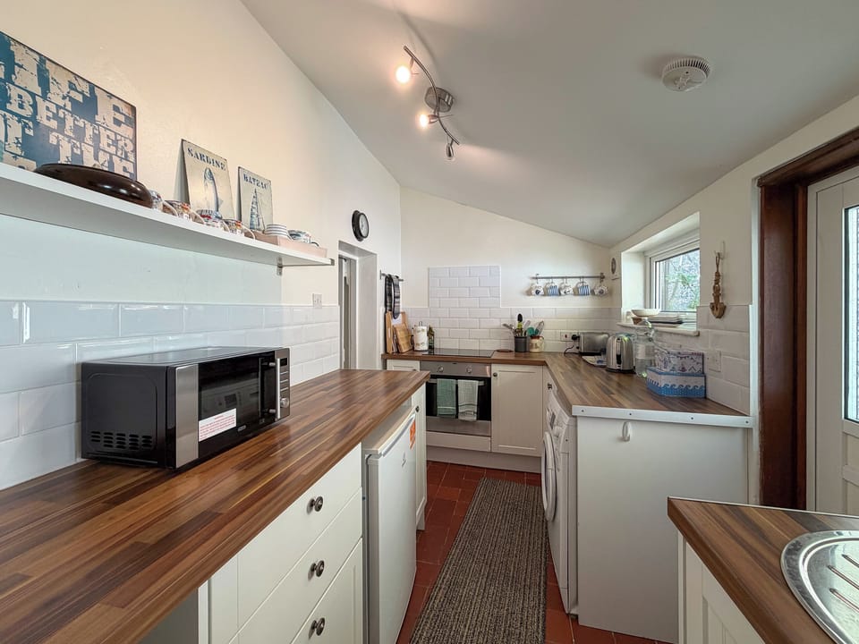 Kitchen | Ivy Cottage, Beaumaris