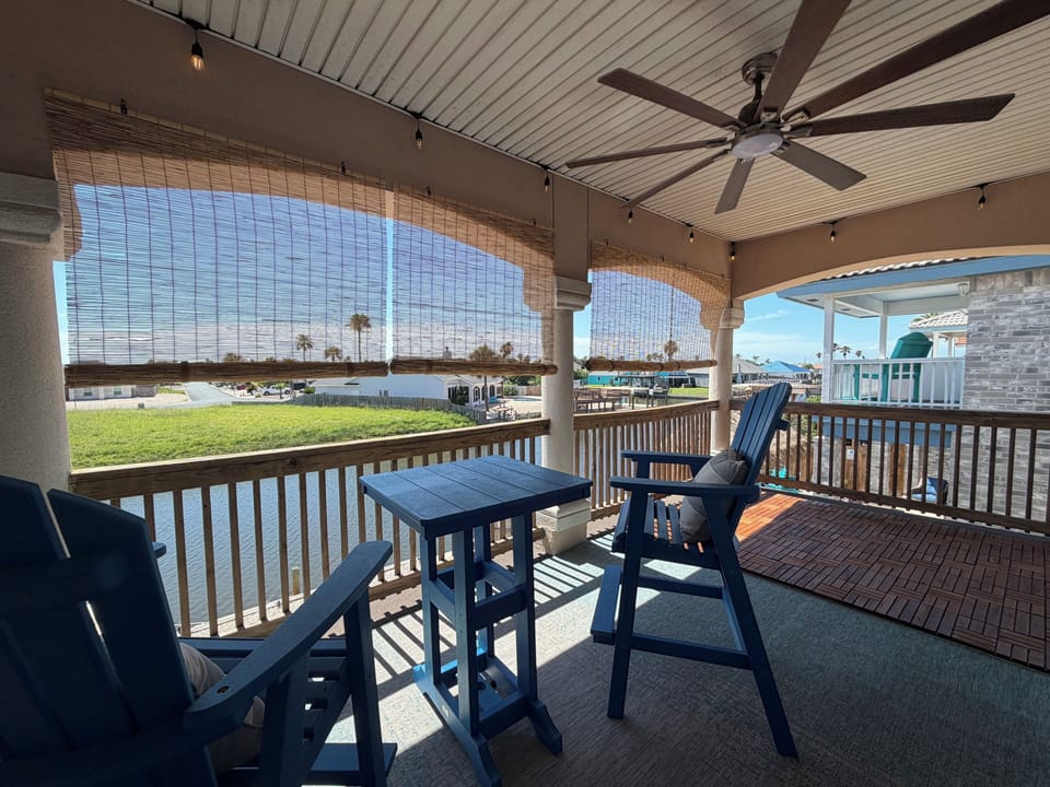 Upstairs deck 