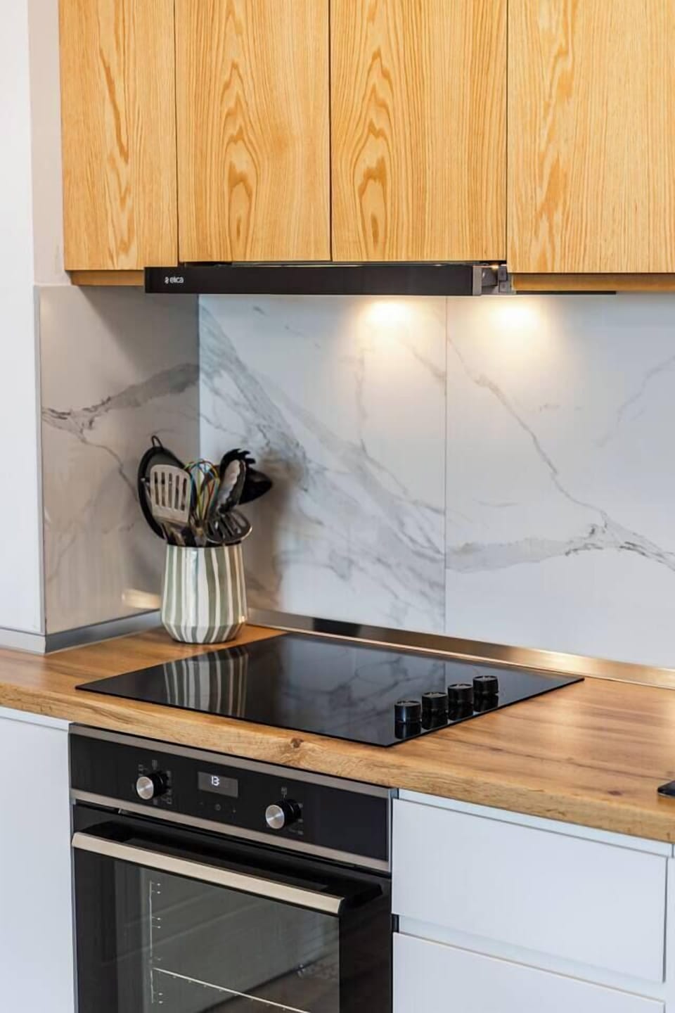 Fully-equipped kitchen details