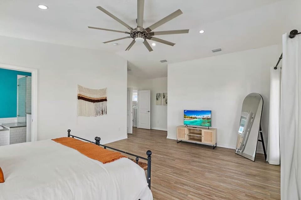 Another look at the spacious primary bedroom