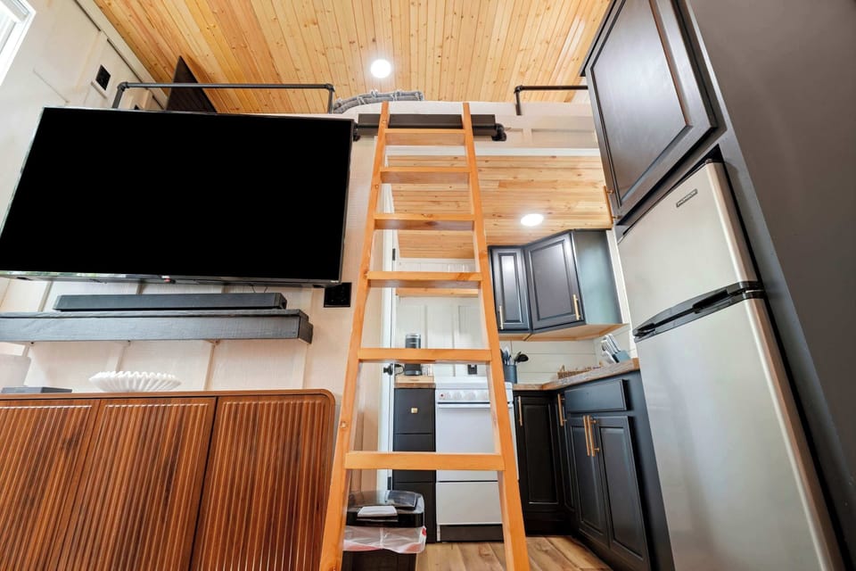 Ladder to loft bedroom