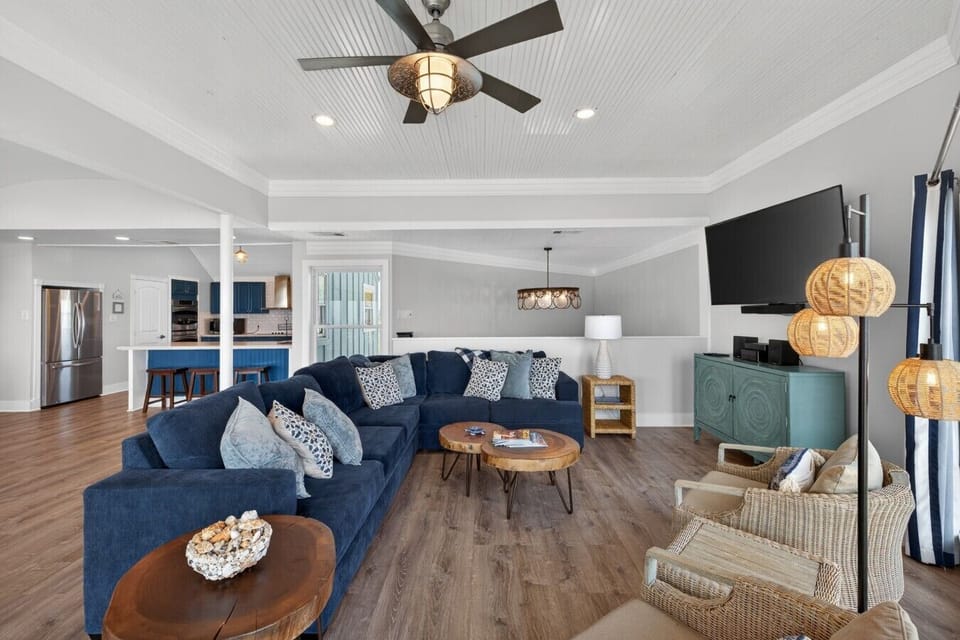 Share laughter & conversation in this inviting space