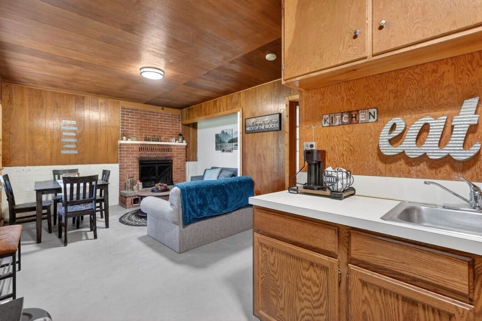 45-web-or-mls-Marcy Curr 1158 Snake River Rd 045