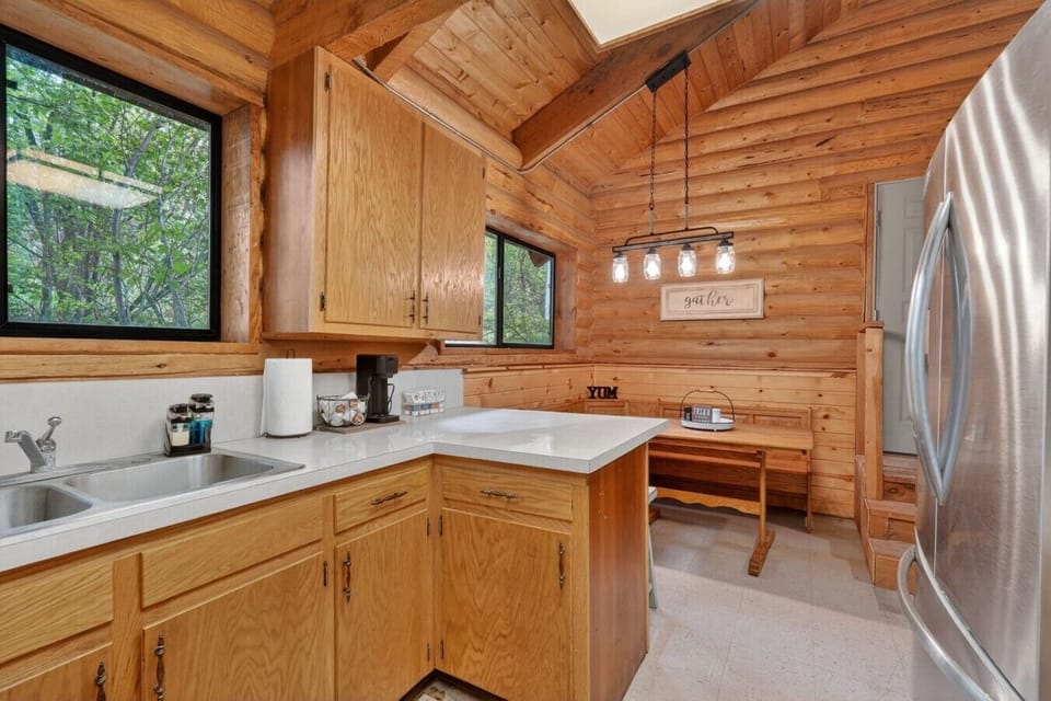 15-web-or-mls-Marcy Curr 1158 Snake River Rd 015
