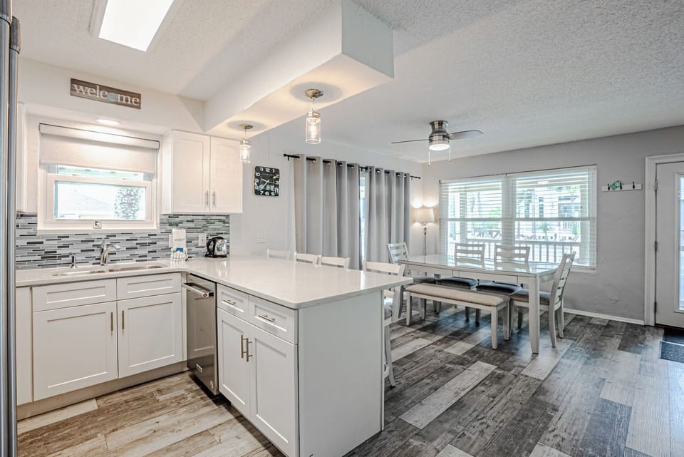 Fully stocked kitchen making meal prep a breeze.