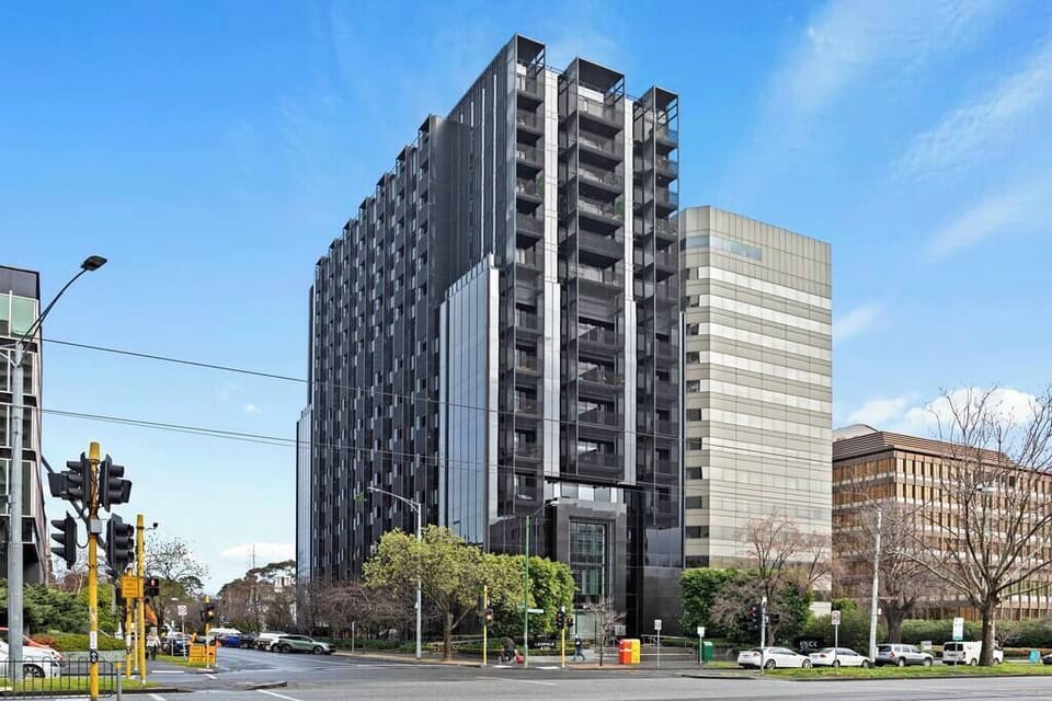 Modern building in prime location