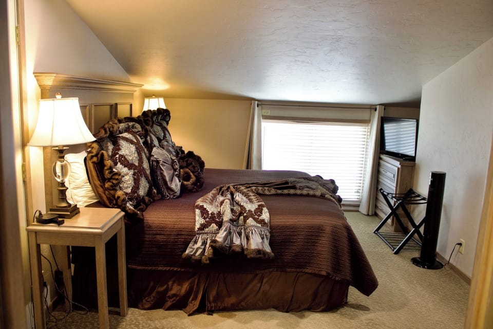 Diamond20Bedroom2012