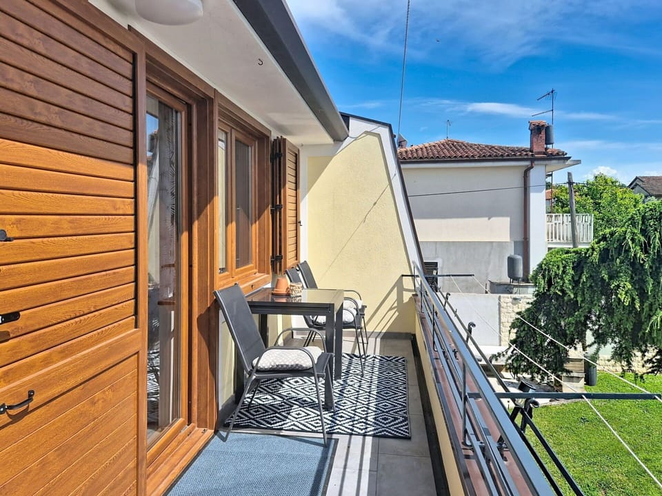 Apartment, Balcony, Coast, Hotel, Resort, Seaside Resort, Resort Town, Bay, Penthouse Apartment