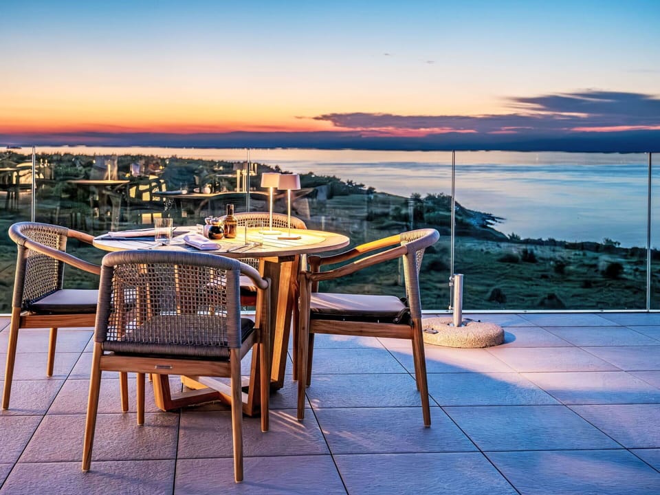 Apartment, Balcony, Coast, Hotel, Resort, Seaside Resort, Resort Town, Bay, Penthouse Apartment