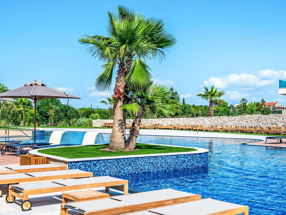 Apartment, Balcony, Coast, Hotel, Resort, Seaside Resort, Resort Town, Bay, Penthouse Apartment