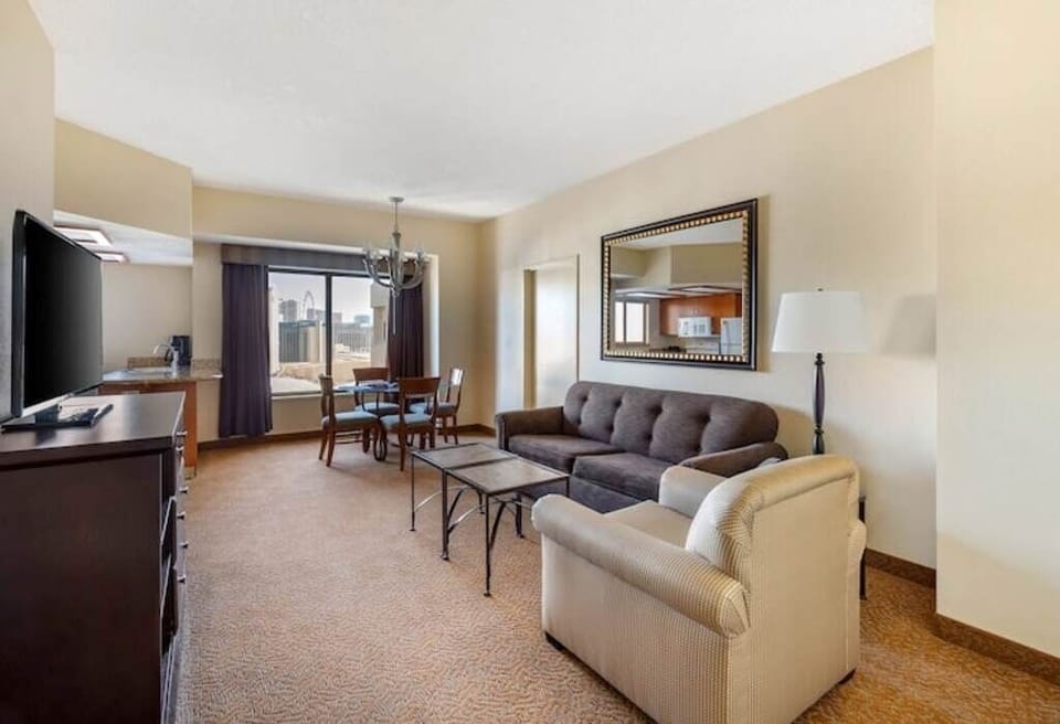 Gather by the window and enjoy the city light views.