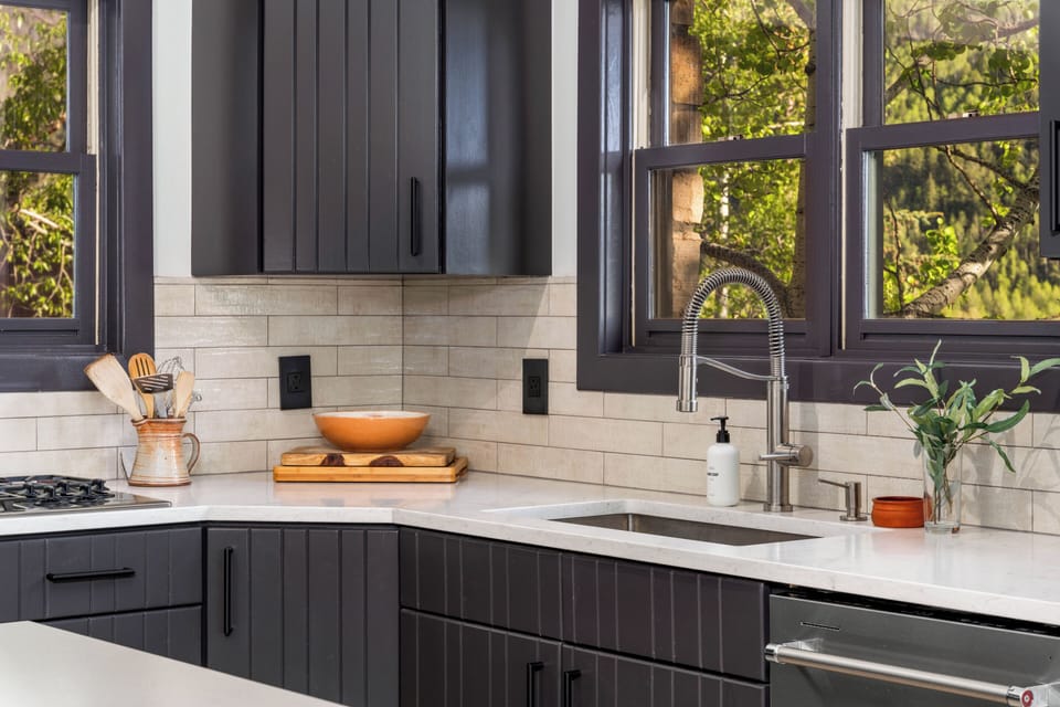 Well equipped kitchen.