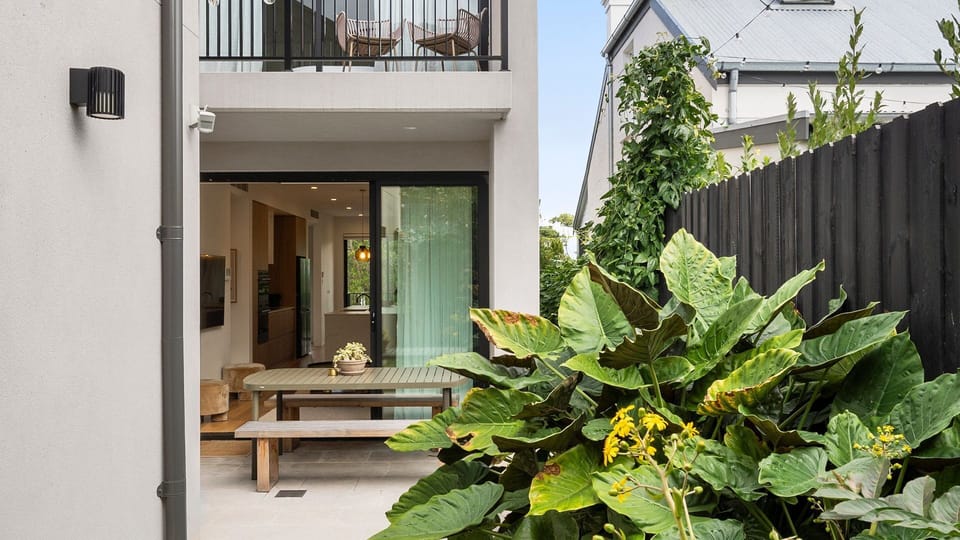 Garden outlook with peaceful greenery and natural surroundings