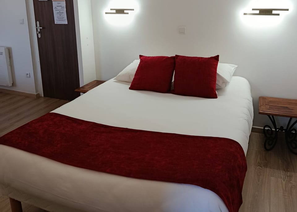 Bedroom. Interior and views may vary based on location and availability.