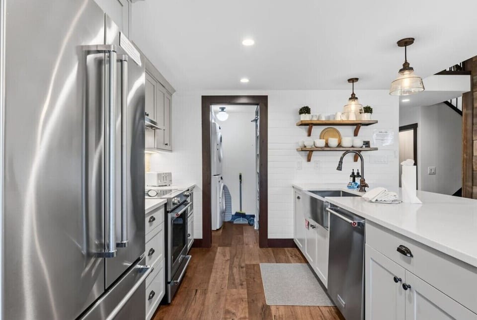 Remodeled, fully equipped kitchen with bar seating