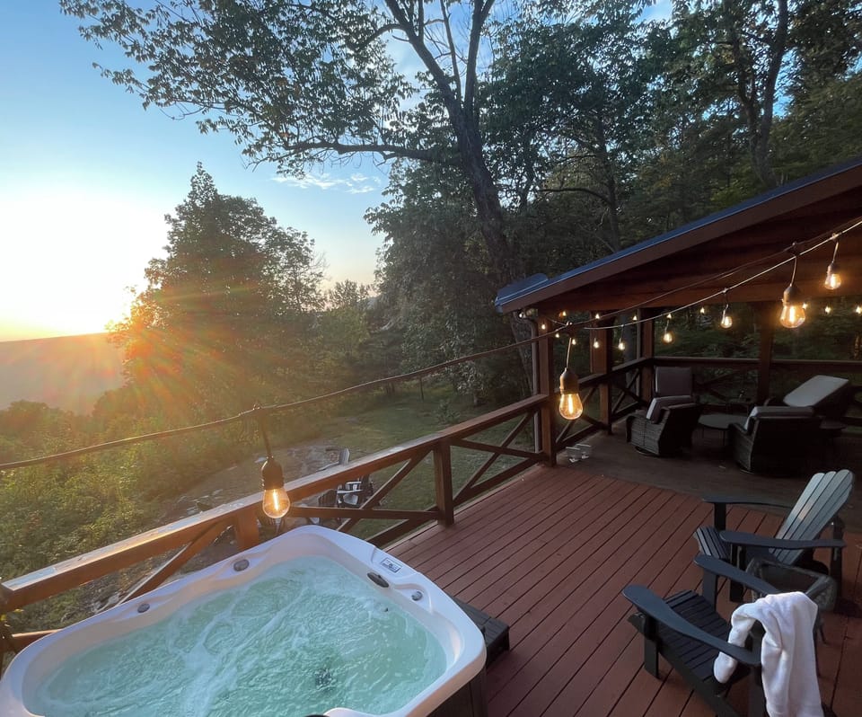 Hot Tub With Bluff View