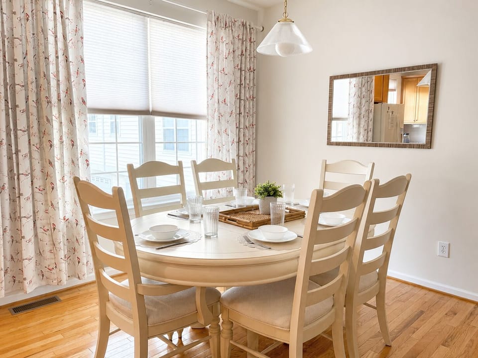 Dining for six