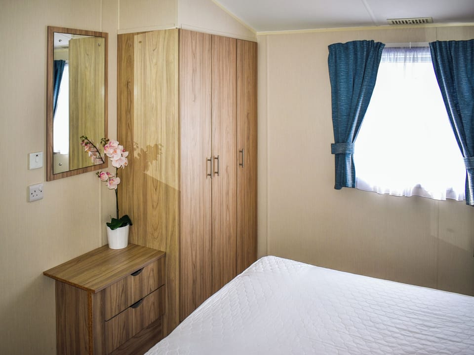 Double bedroom | Karo Place 92 - Grand Coastal Retreats, Exmouth