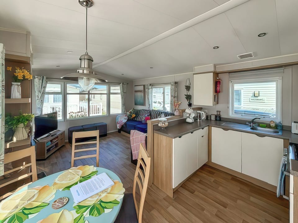 Kitchen | 53 Winkups, Towyn