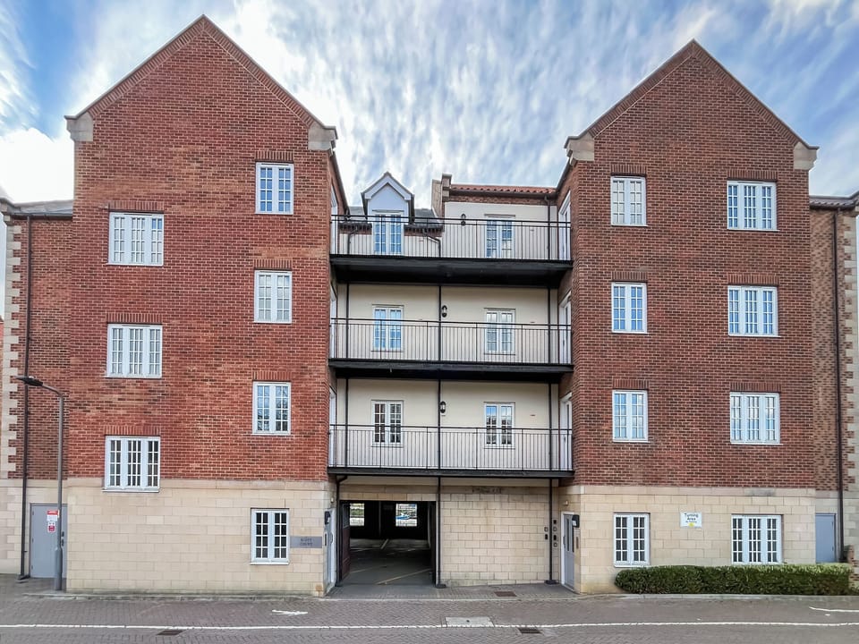 Surrounding area | Abbey Lights - Whitehall Landing Apartments, Whitby