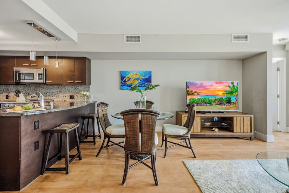 Modern, open layout effortlessly connecting the main living, dining, and kitchen areas.