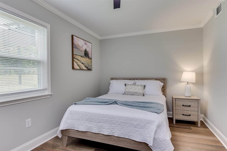 13 Bedroom
