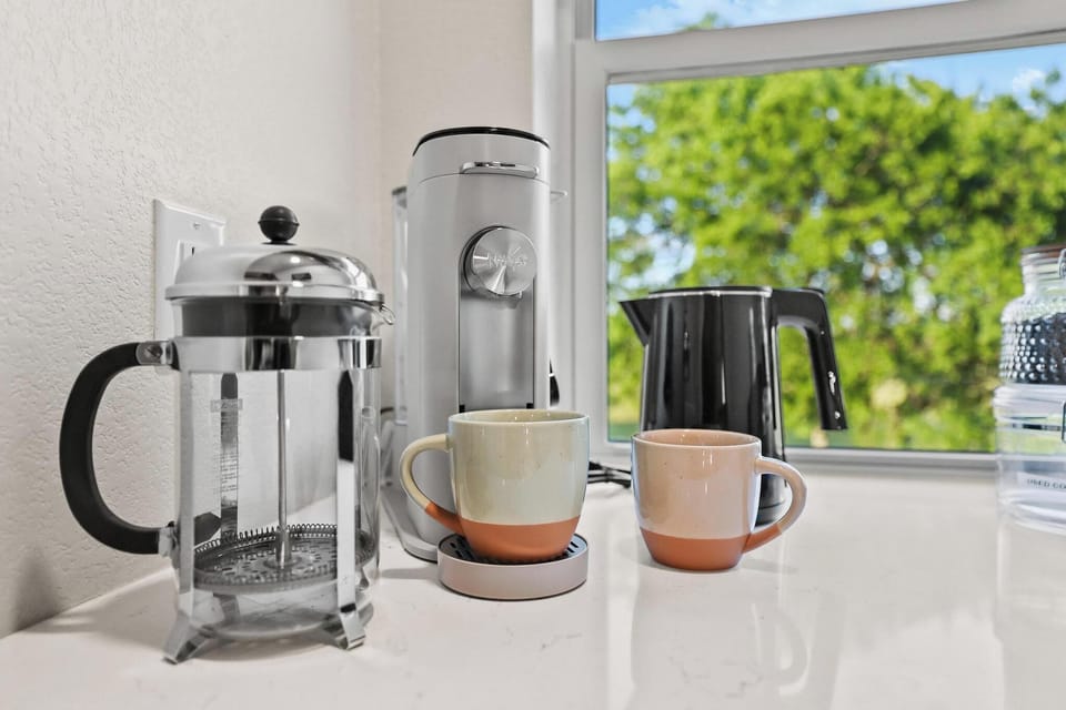 Your morning, your way: single serve, French press, or tea.