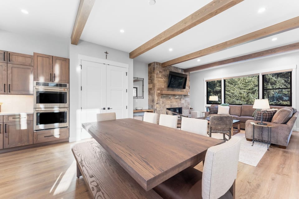 The dining table comfortably seats 8 people.