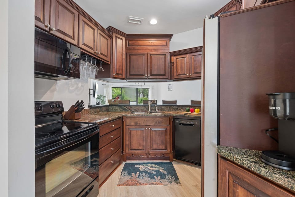 Fully stocked with everything needed to prepare and serve easy vacation meals with family and friends