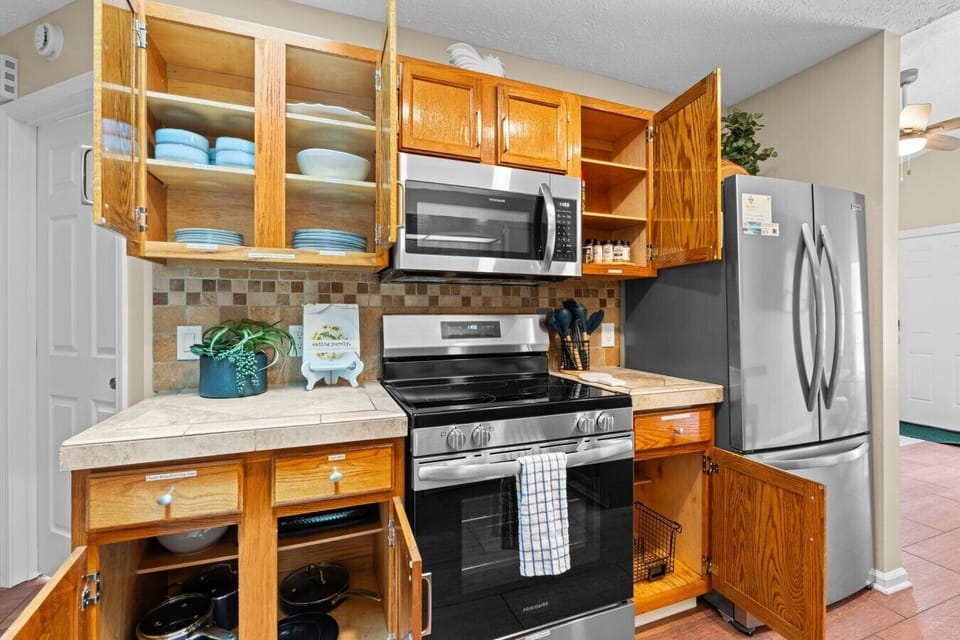 Kitchen is fully stocked and waiting!