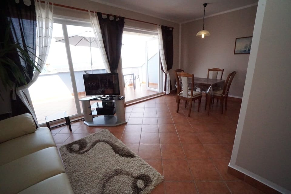Living room 1